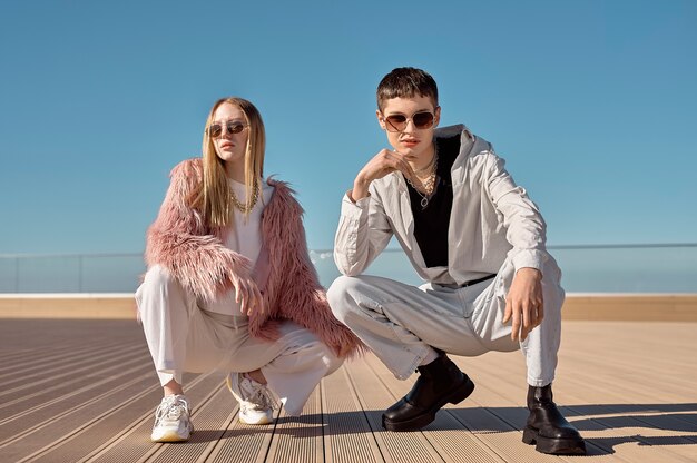 Ikony stylu: Jak gwiazdy wyznaczają modowe trendy